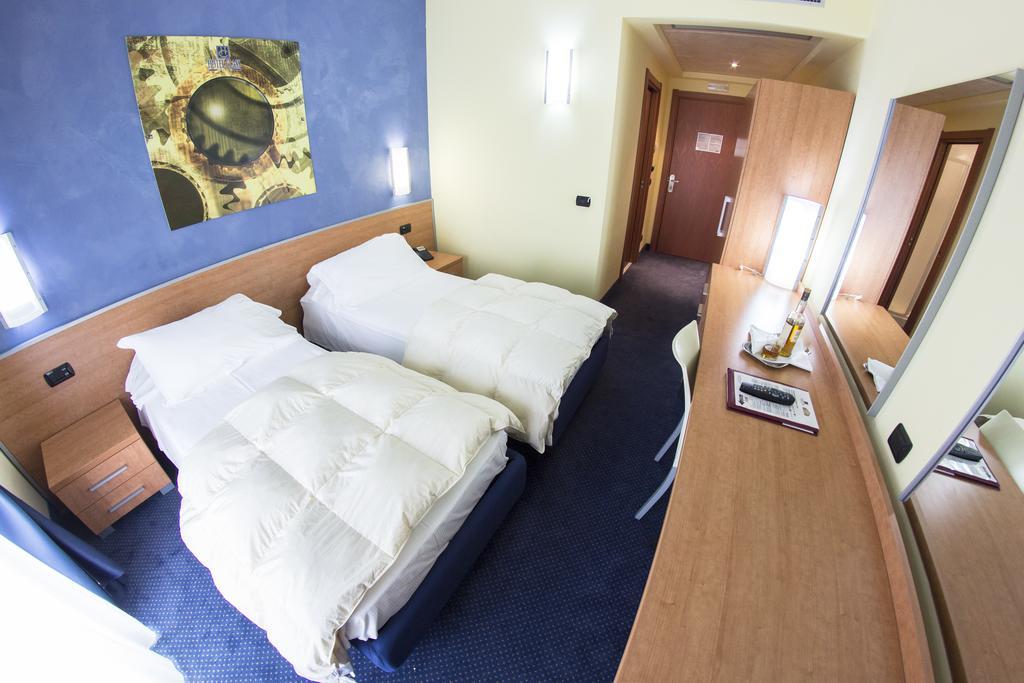 Best Western Hotel Class Lamezia Lamezia Terme Εξωτερικό φωτογραφία