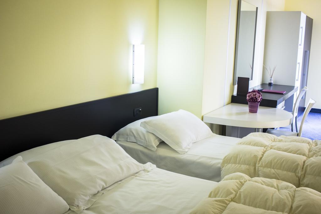 Best Western Hotel Class Lamezia Lamezia Terme Εξωτερικό φωτογραφία